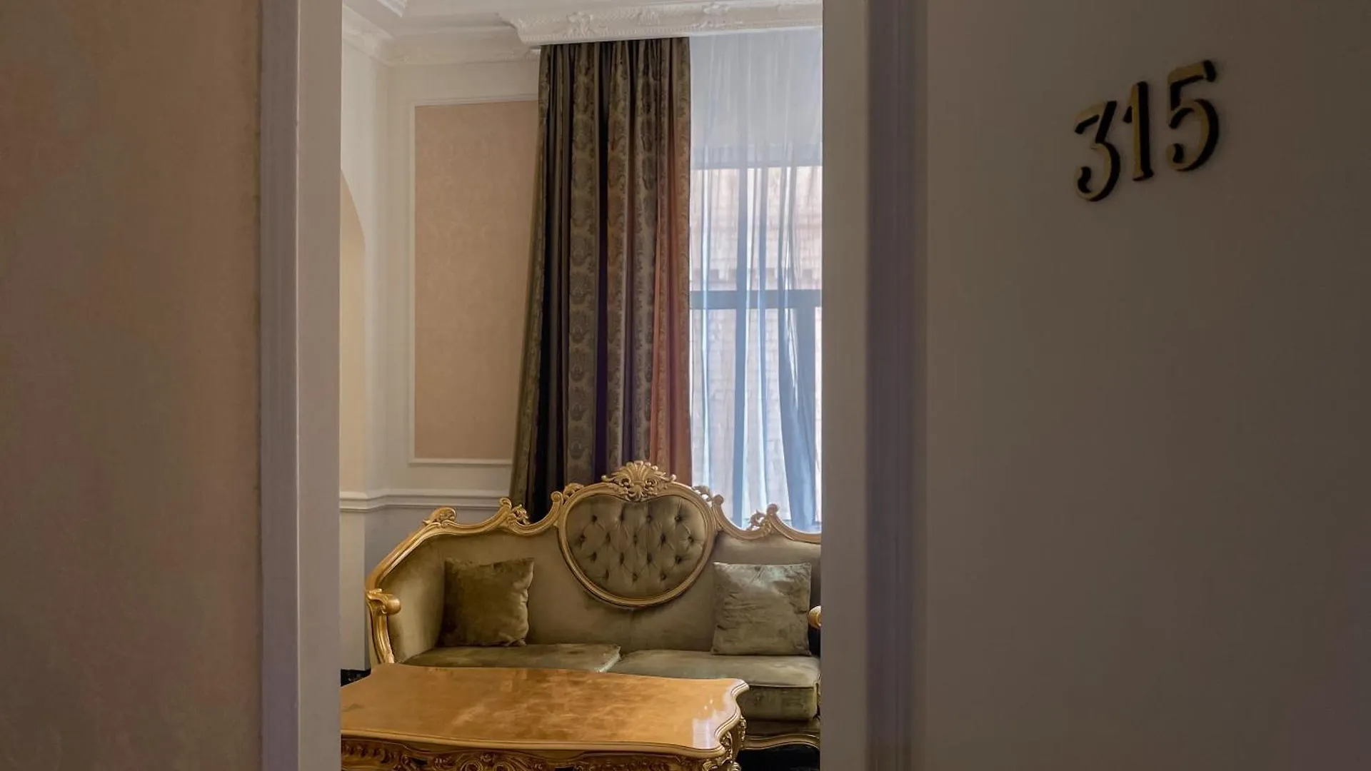Royal Grand Hotel Kiev