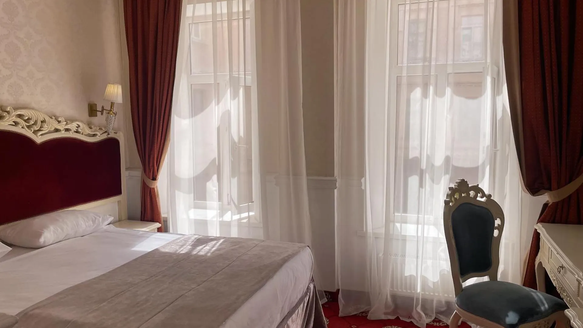 Royal Grand Hotel Kyiv