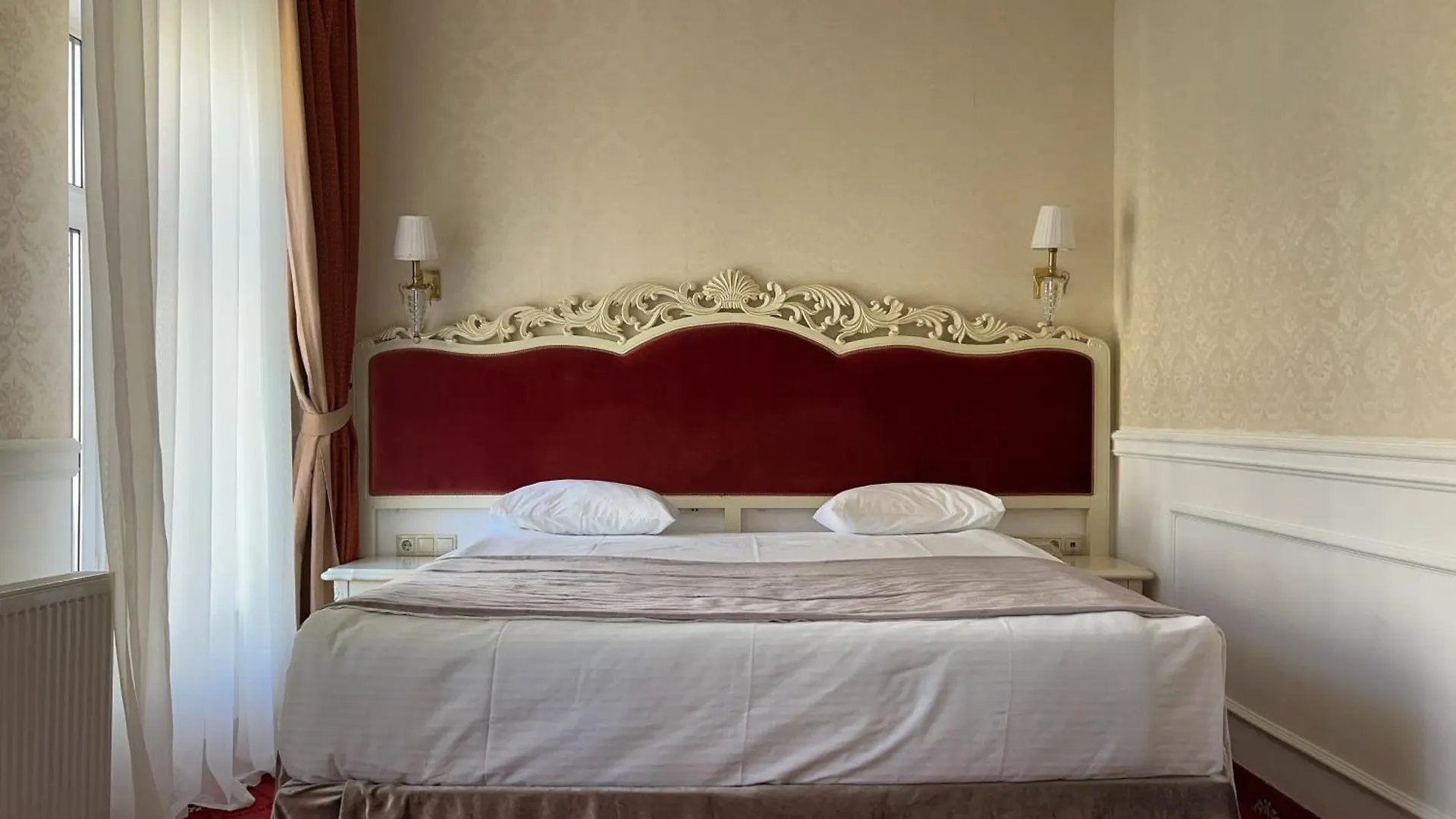 ***  Royal Grand Hotel Kijów Ukraina