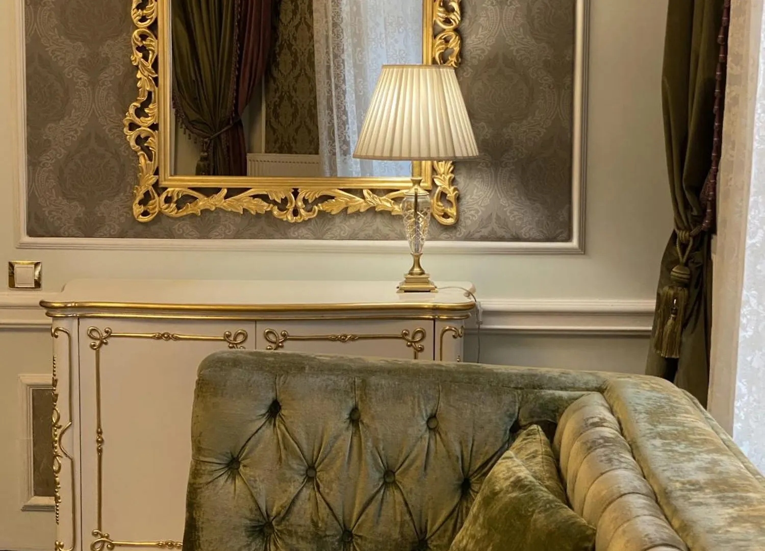 Royal Grand Hotel Kyiv 3*,