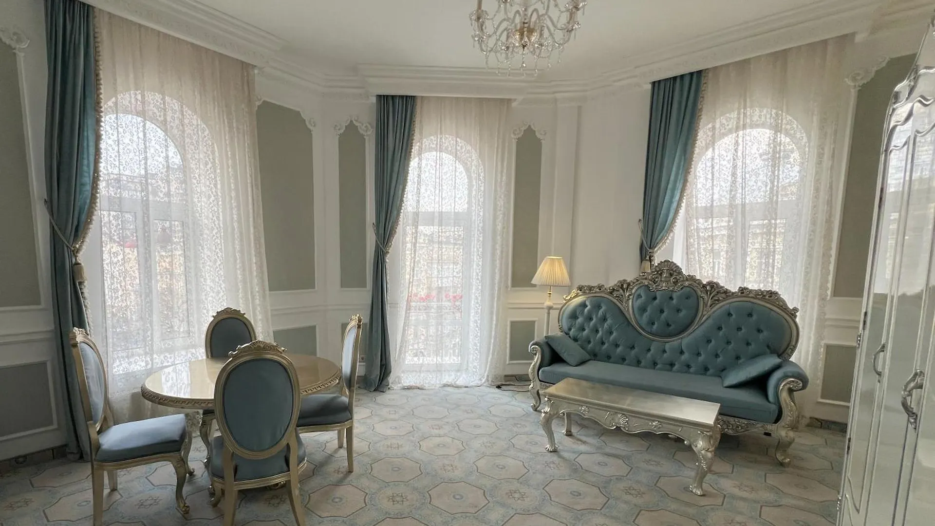 Royal Grand Hotel Kyiv