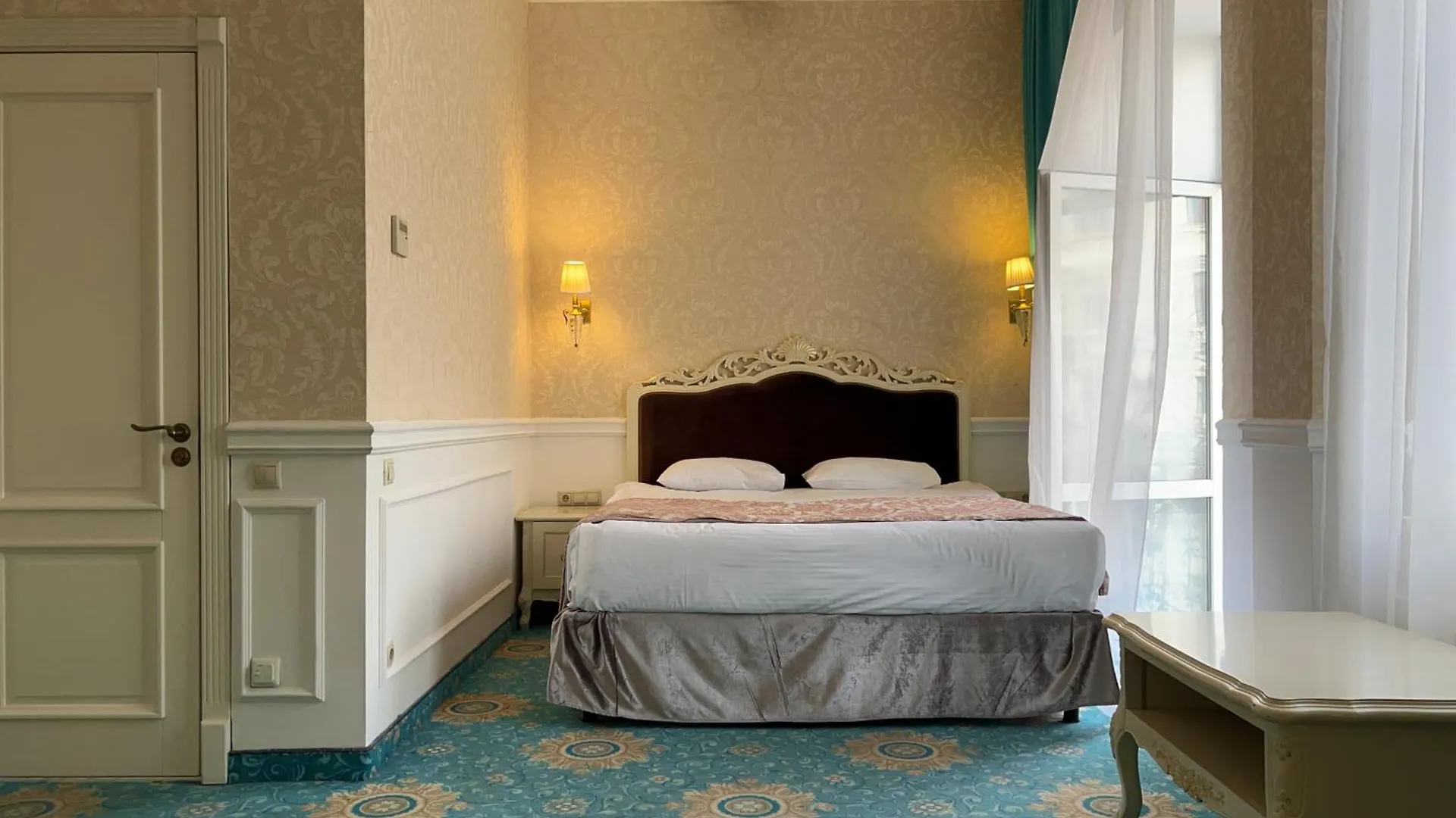 Royal Grand Hotel Kyiv